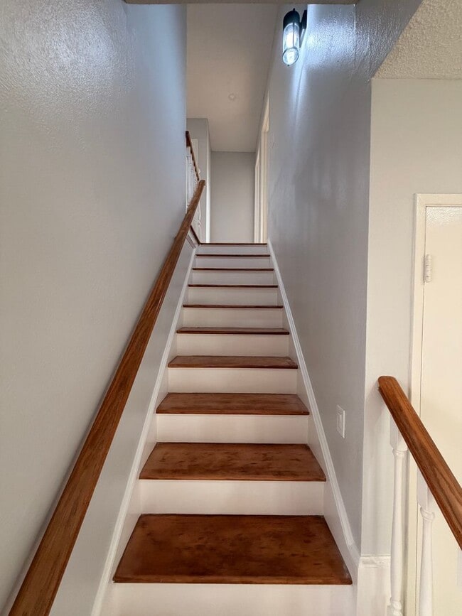 Building Photo - Beautifully Remodeled 4 Bedroom Cypress Ho...