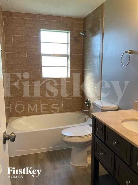 Building Photo - 2241 George Wythe Rd