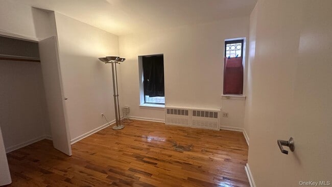 Building Photo - 511 Thatford Ave