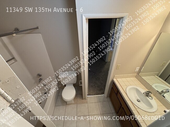 Building Photo - 11349 SW 135th Ave