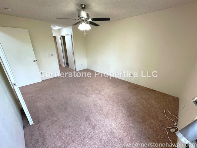 Building Photo - 94-638-533 Lumiaina St