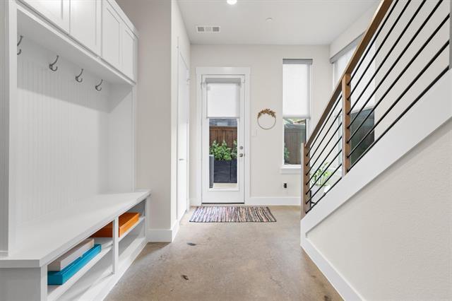 Building Photo - 625 N Tyler St