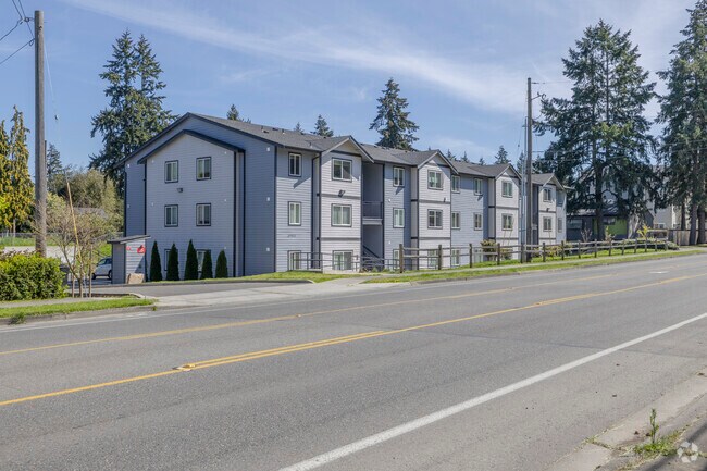 Building Photo - 3903 S Tyler St