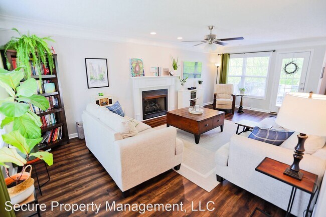 Building Photo - 3 br, 2.5 bath House - 636 Winding Bluff Way