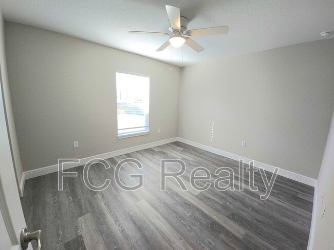 Building Photo - 85 Oak Circle Pass