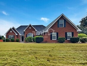 Building Photo - 811 Karie Dr