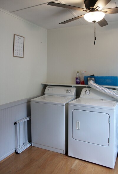 Building Photo - 651 Quinnipiac Ave