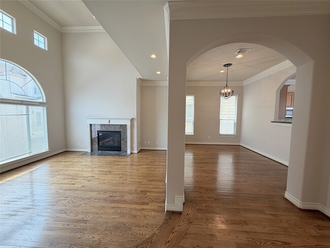 Building Photo - 2612 Edgefield Lakes Dr
