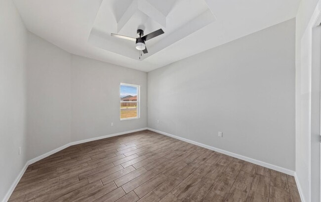 Building Photo - 1117 W Escondido Ln