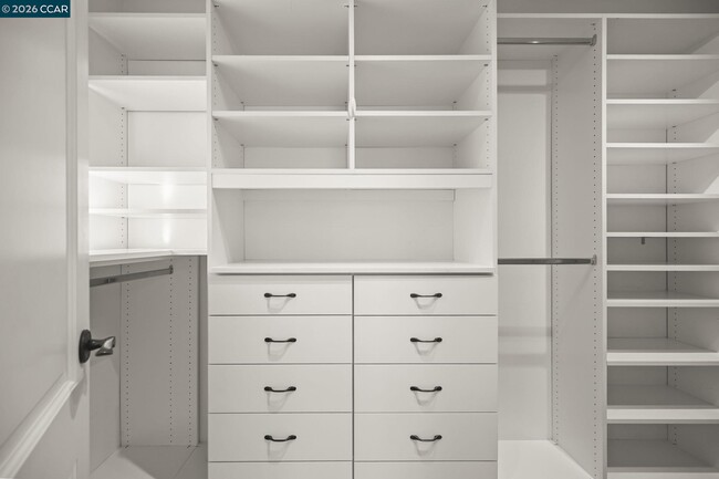 Building Photo - 161 La Serena Ave