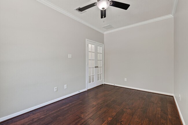 Building Photo - 18111 Williams Elm Dr