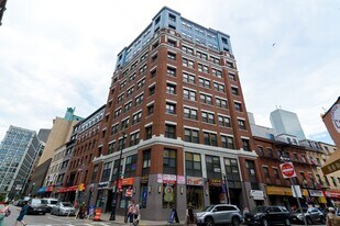 Building Photo - 42 Beach St