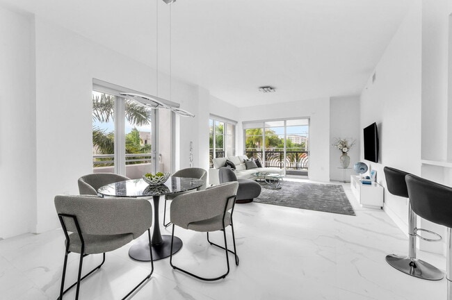 Building Photo - East Boca Raton Road, Boca Raton, FL 33432 - 3 BR 2 BA condo