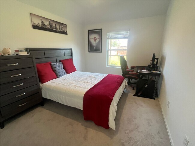 Building Photo - 27222 Woodridge Gln Dr