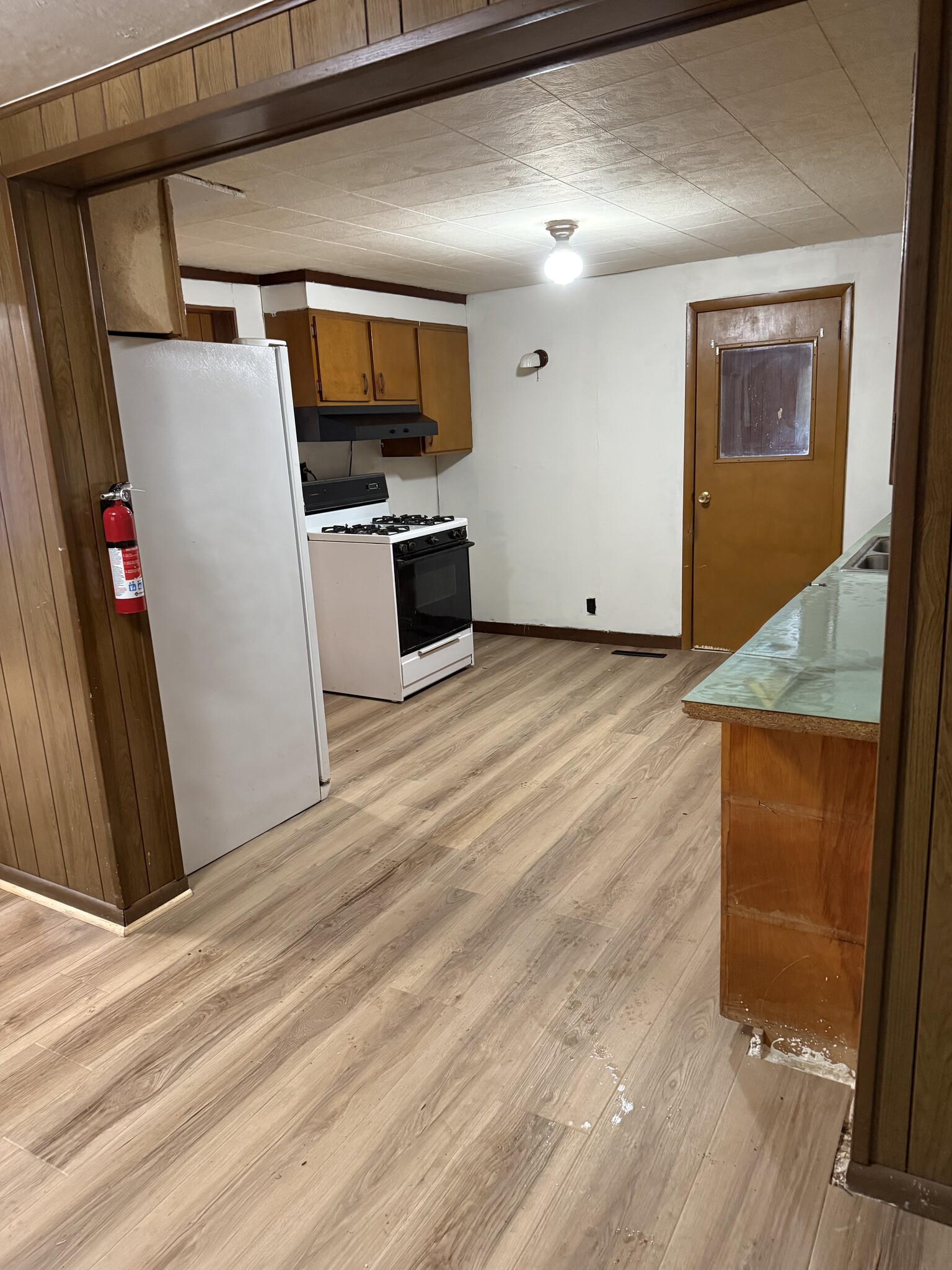 Building Photo - 355 Locust St