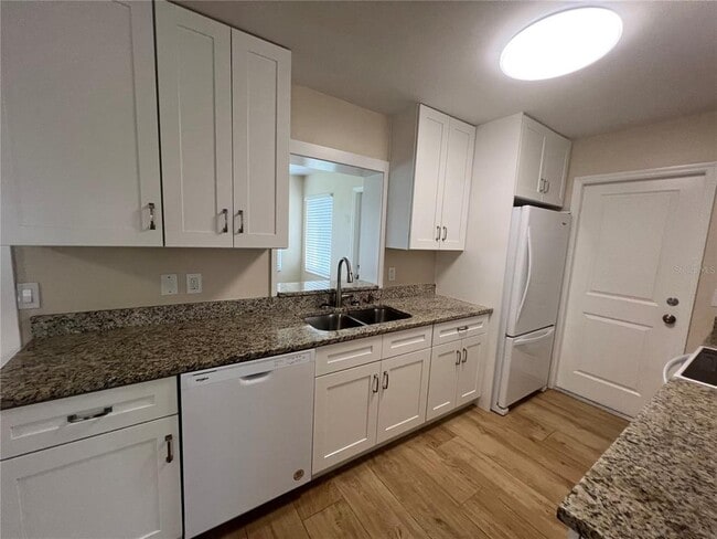 Building Photo - 20282 Albury Dr