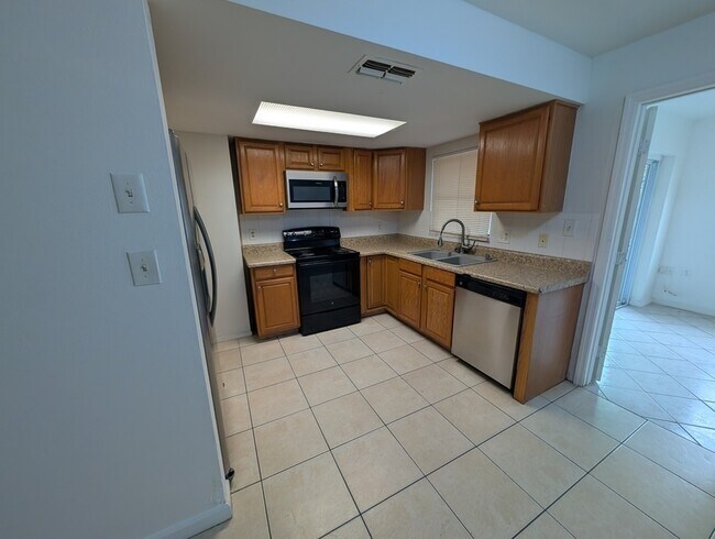 Building Photo - 8402 Corney Dr