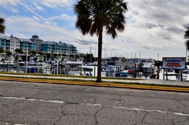 Building Photo - 814 Bahia Del Sol Dr