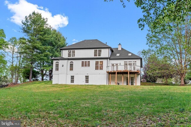 Building Photo - 14216 Cervantes Ave