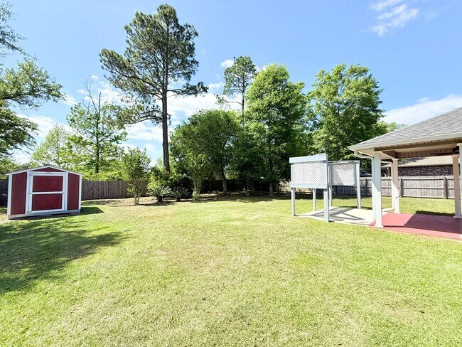 Building Photo - Spacious 4-Bedroom Home - Pace Mill Creek