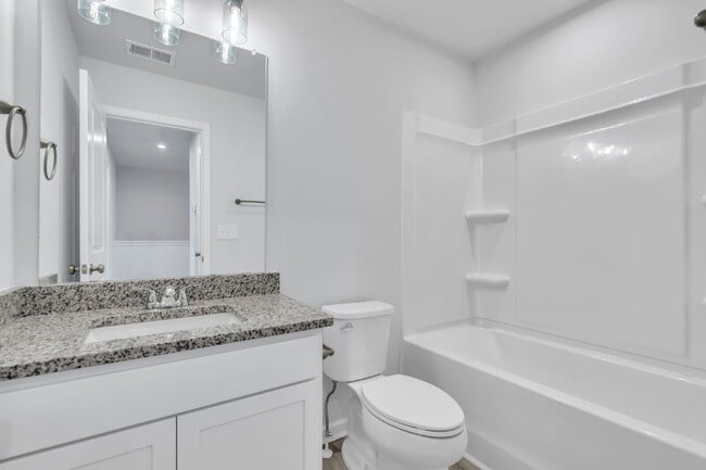 Building Photo - Amazing Lease Special!!Brand-New 3BR/2.5BA Townhome with Garage in Greer $1725/mo