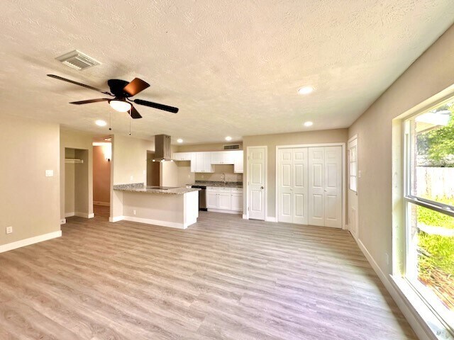 Building Photo - 4819 Porter Ridge Dr