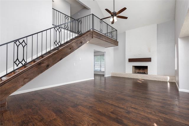 Building Photo - 2225 Park Hill Dr