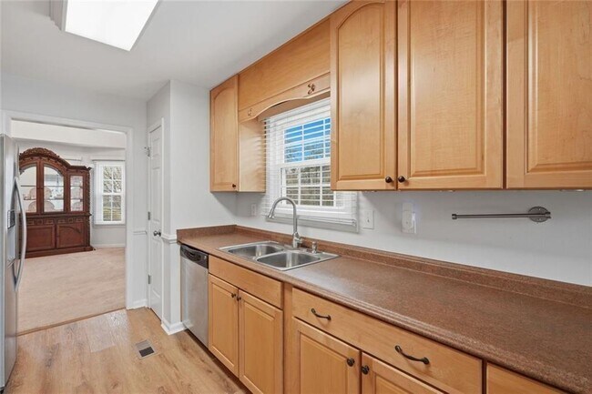 Building Photo - 638 Oberlochen Way