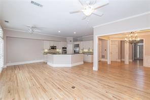 Building Photo - 6221 Spalding Dr