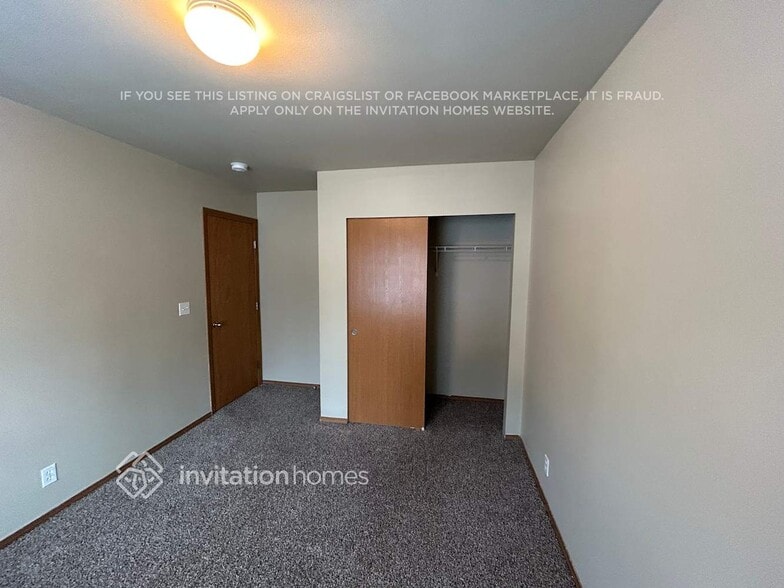 Building Photo - 1615 203rd St Ct E