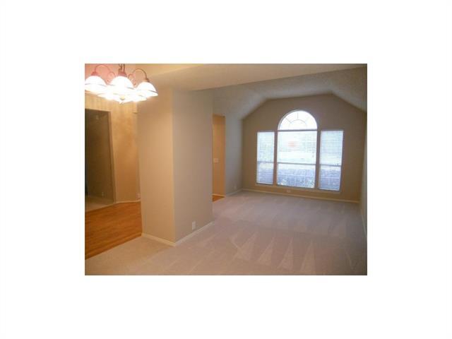 Building Photo - 10909 Reisling Dr