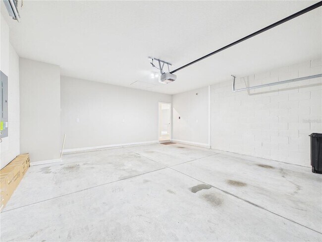 Building Photo - 38707 Finn Clover Ln