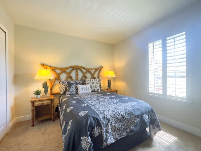 Building Photo - 3306 Calabria Ave