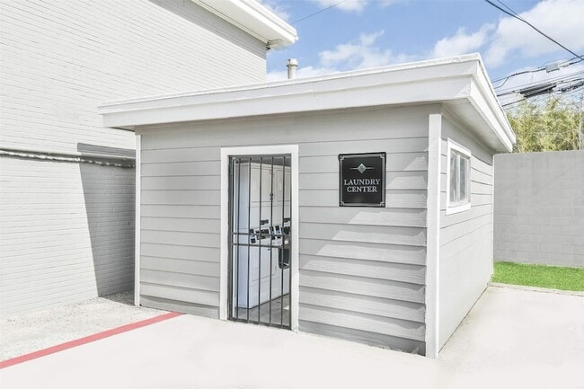 Building Photo - 8271 Stone St