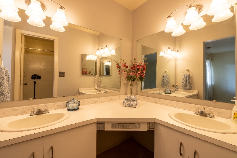 Building Photo - 6903 Jones View Dr