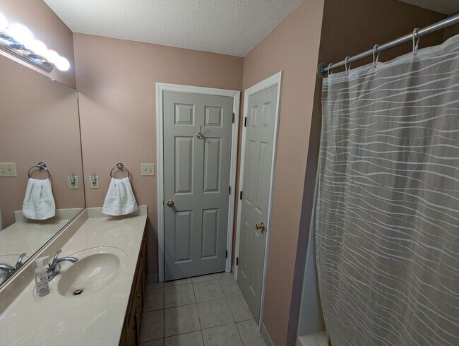 Building Photo - Spacious 4BR in Evans with Garage, Large Backyard, and Deck