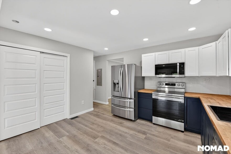 Building Photo - 866 Wellman St