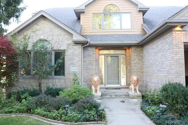 Building Photo - 10316 Cherrywood Ln
