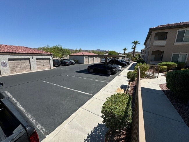 Building Photo - Green Valley: Spacious 3/2 Condo in Gated Community, with Pool/Spa, Fitness Center