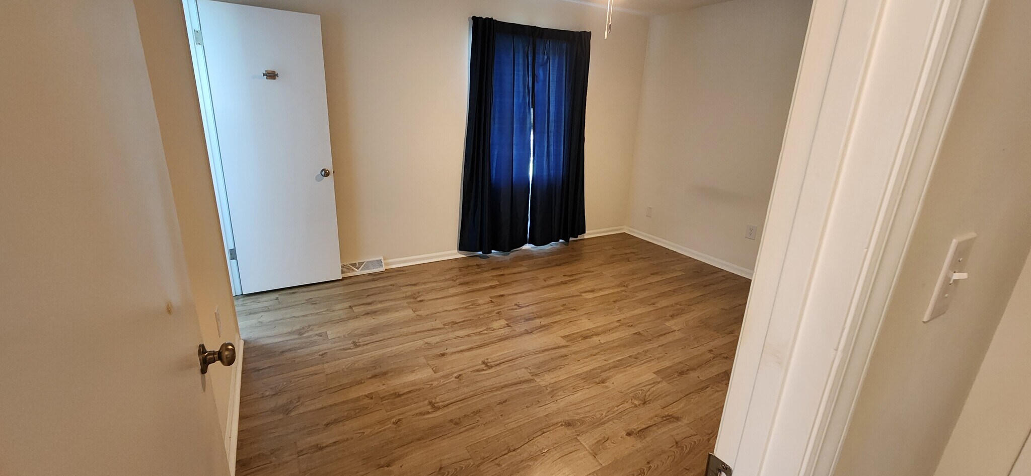 Primary Bedroom - 1704 Danbury Dr