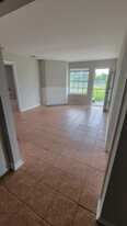Building Photo - 2255 Anne Marie Dr
