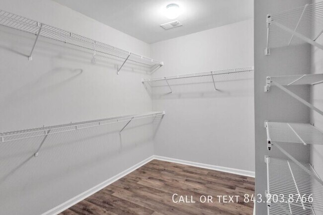 Building Photo - 174 Winding Rock Rd