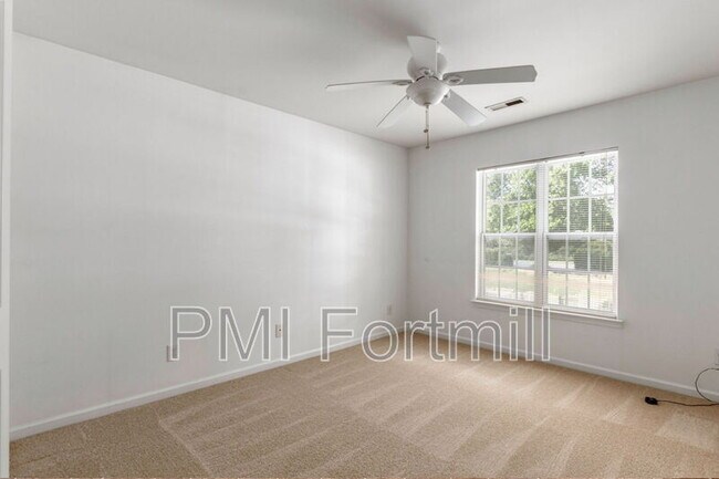 Building Photo - 10922 Sedgemoor Ln
