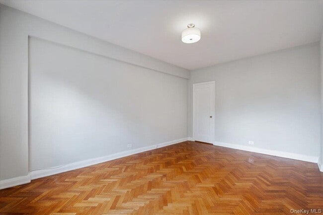 Building Photo - 45 Popham Rd