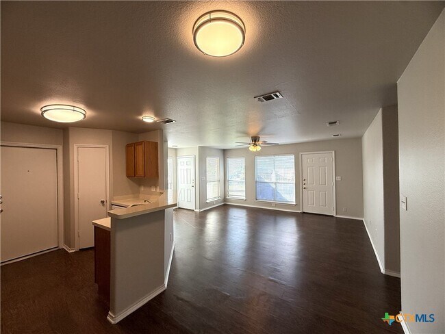Building Photo - 2744 FM1044