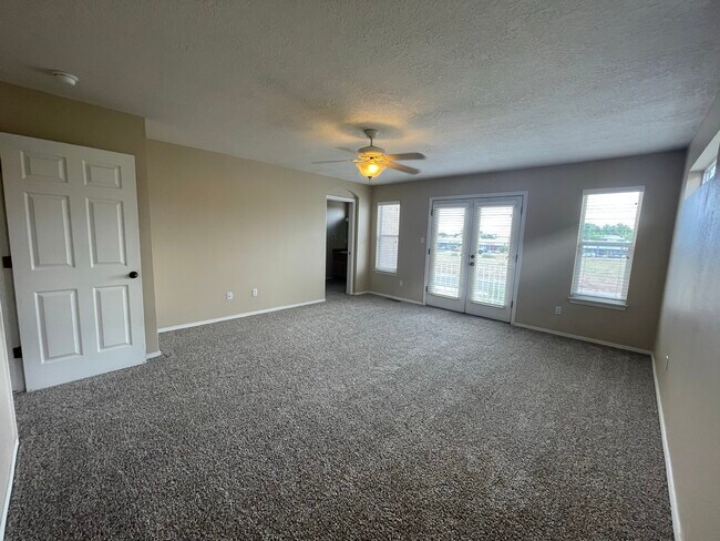 Building Photo - 7051 Natalie Janae Ln NE