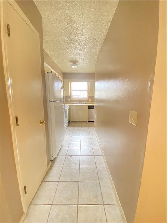 Building Photo - 1408 Christy Dr