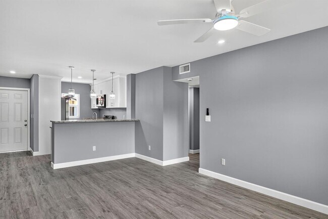 Building Photo - 3236 Coral Ridge Dr
