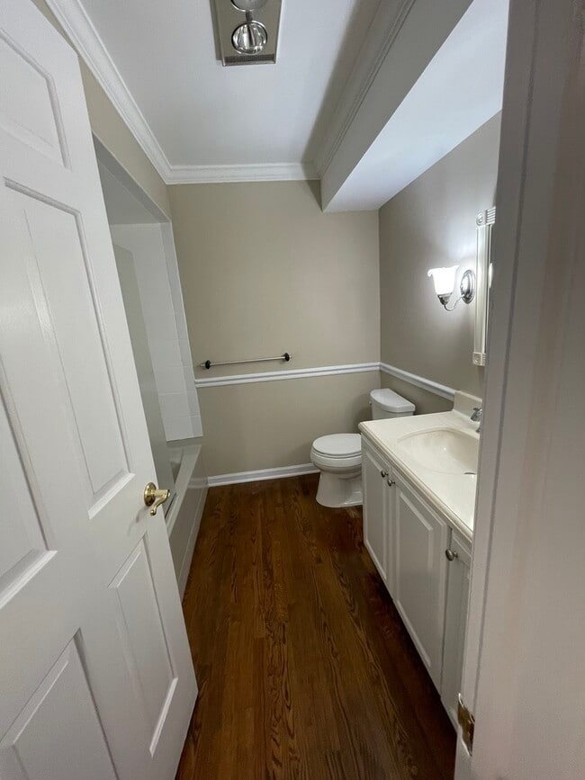 Building Photo - 4 N Tower Rd