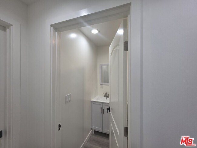 Building Photo - 25226 Loytan St